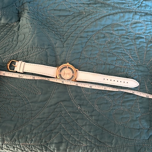 Stuhrling 388L2 Analog Winchester Tiara Swiss Quartz 16K Rose Gold Watch - Picture 4 of 4